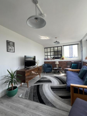 Apartment with stuning city views close to center